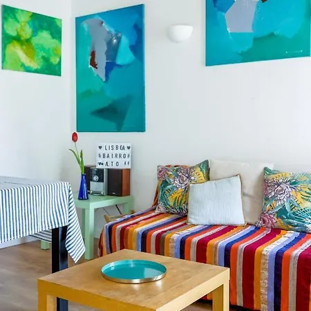 Center In Lively Bairro Alto! Lisboa