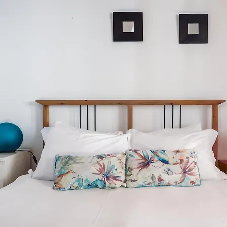 아파트 Center In Lively Bairro Alto! 리스본