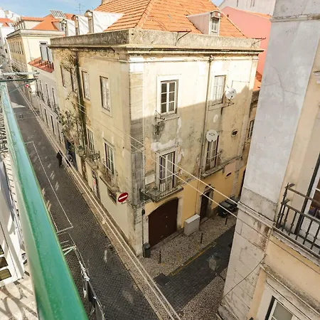 아파트 Center In Lively Bairro Alto!